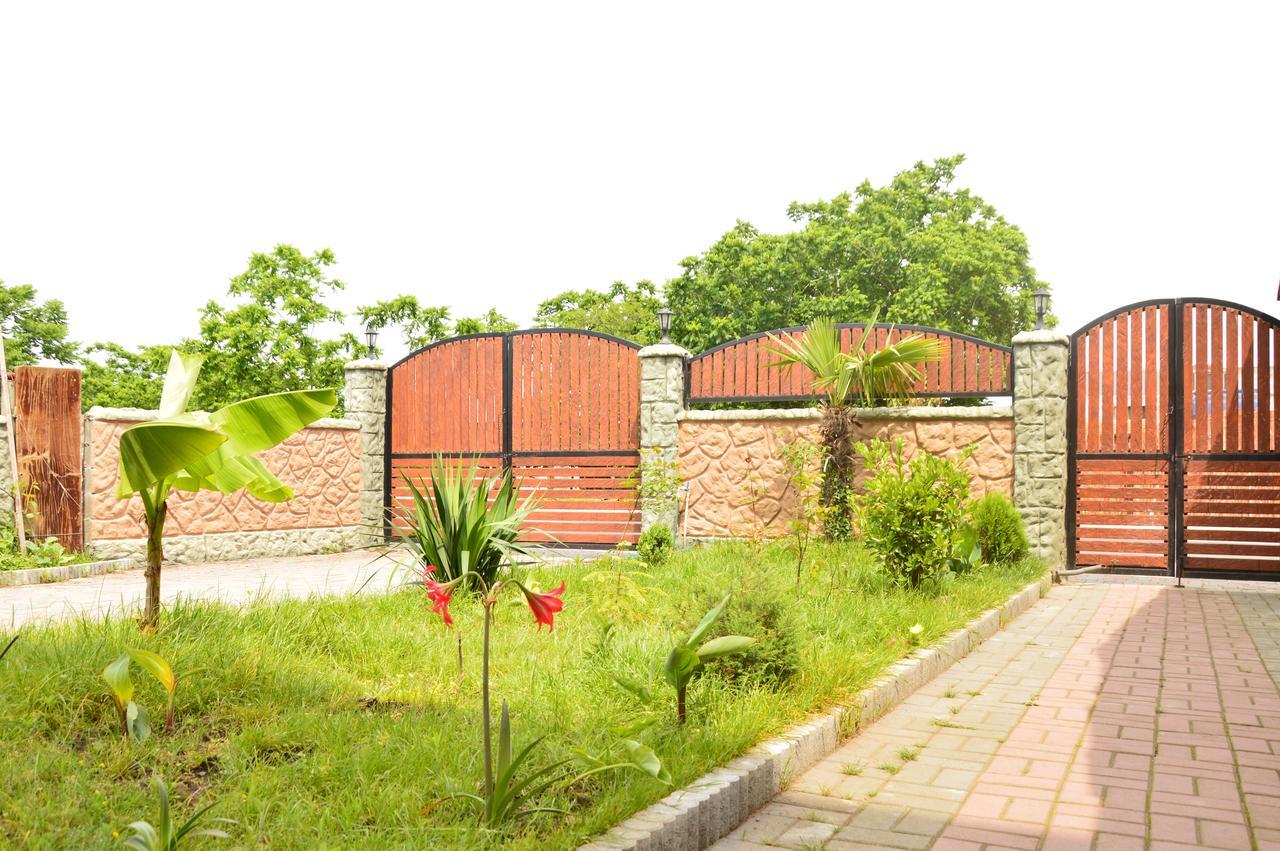 Kobuleti Pines Resort מראה חיצוני תמונה