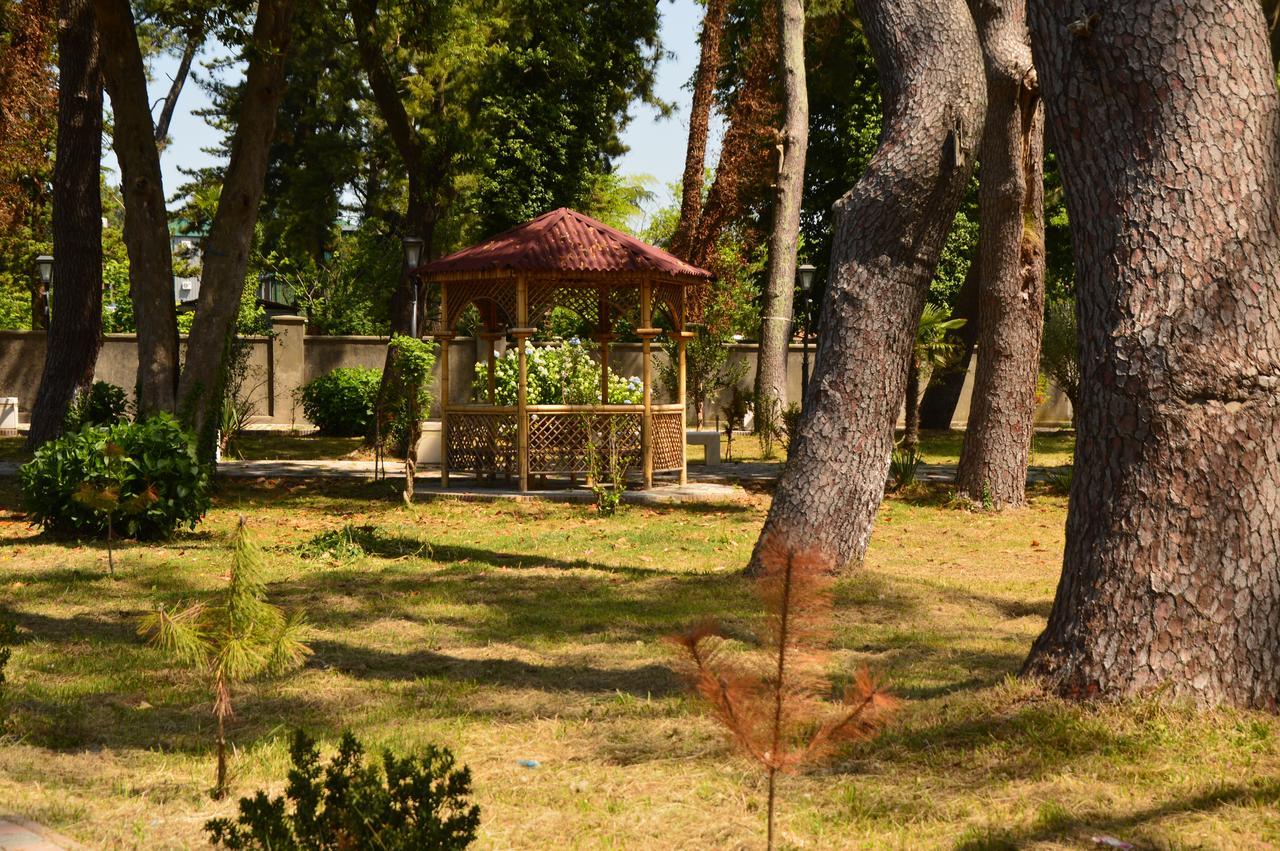 Kobuleti Pines Resort מראה חיצוני תמונה